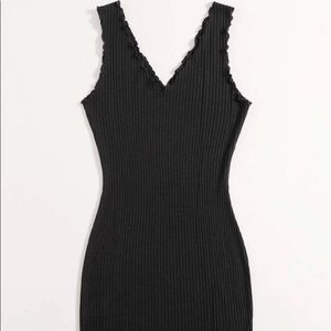 BLACK DRESS (SHIPPING DISCOUNT)